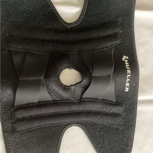 Mueller knee brace